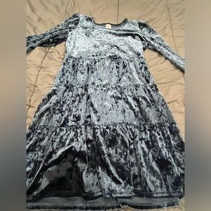 Girls blue velvet dress